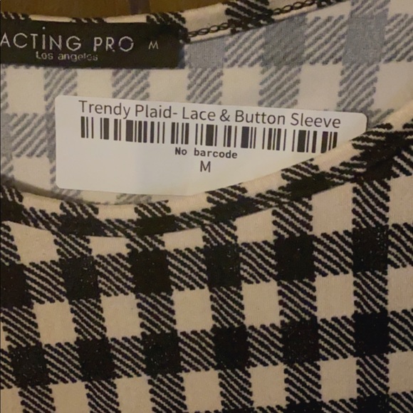 New plaid shirt - Picture 2 of 3